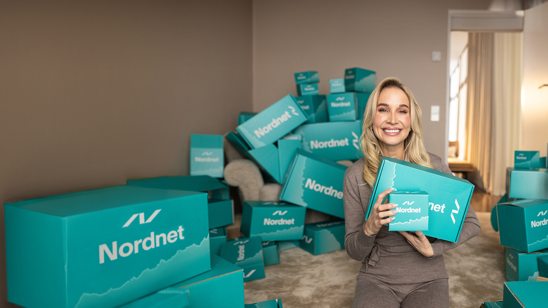 Wallpapers image to CMS 2